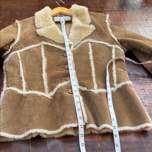 WILSONS LEATHER Maxima Genuine Suede Faux Fur Trim Fitted Jacket Tan Large - Picture 8 of 13